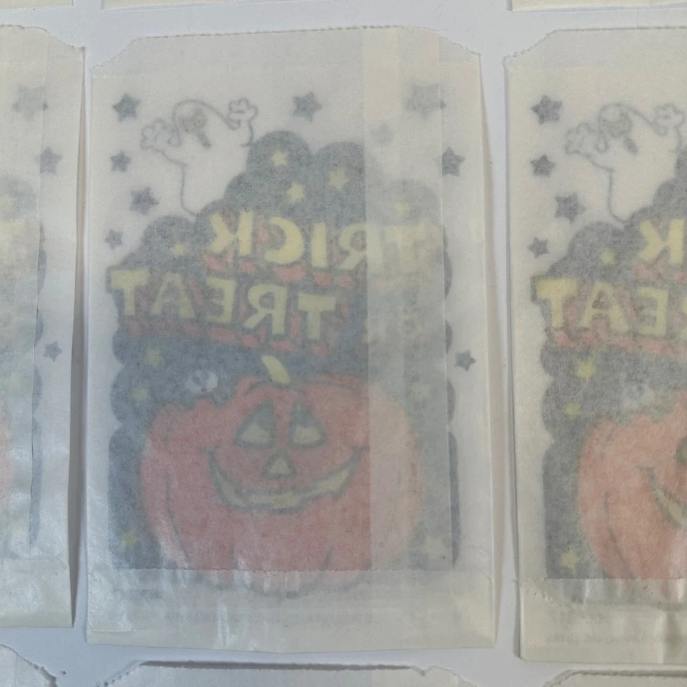 12 Vintage 1988 Unique Industries Trick or Treat Halloween Paper Bags Pumpkin